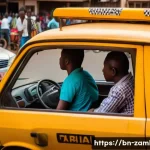 잠비아 택시 요금 - A detailed urban taxi scene in Lusaka, Zambia during the evening rush hour, featuring a typical city...